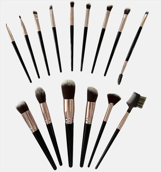 MAKEUP BRUSH KIT - 15 PIECES